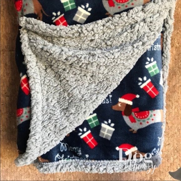 Dachshund Berkshire Christmas Holiday Grey Sherpa Pet Navy Throw - Picture 3 of 4